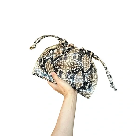 NWT COS Mini Cavatelli Leather Clutch Crossbody Bag - Snake - Picture 3 of 7